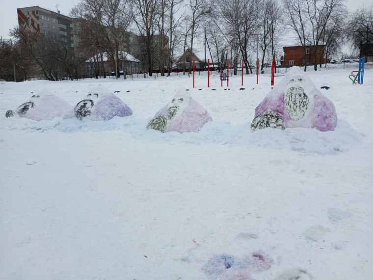 Зимняя сказка в школьном дворе.